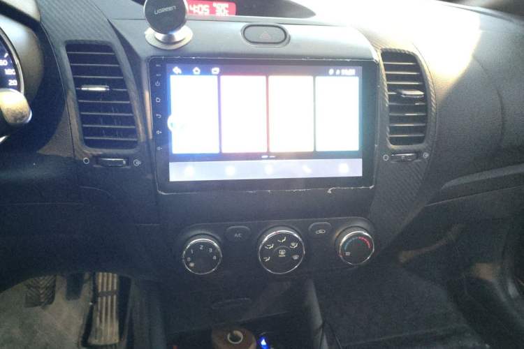 Used Kia K3 2013 1.6L Manual GLS Audio And AC Panel