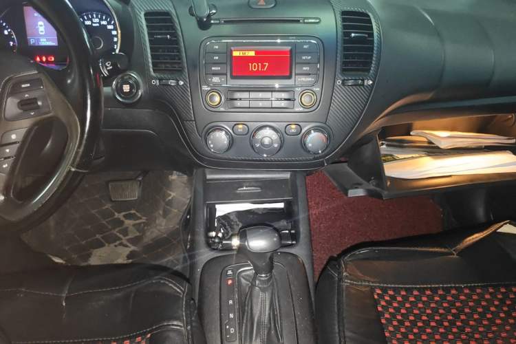 Used Kia K3 2013 1.6L Automatic GLS Audio And AC Panel