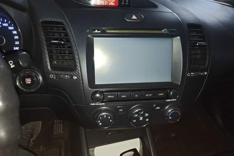 Used Kia K3 2013 1.6L Automatic DLX Audio And AC Panel