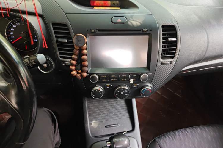 Used Kia K3 2013 1.6L Automatic GLS Audio And AC Panel