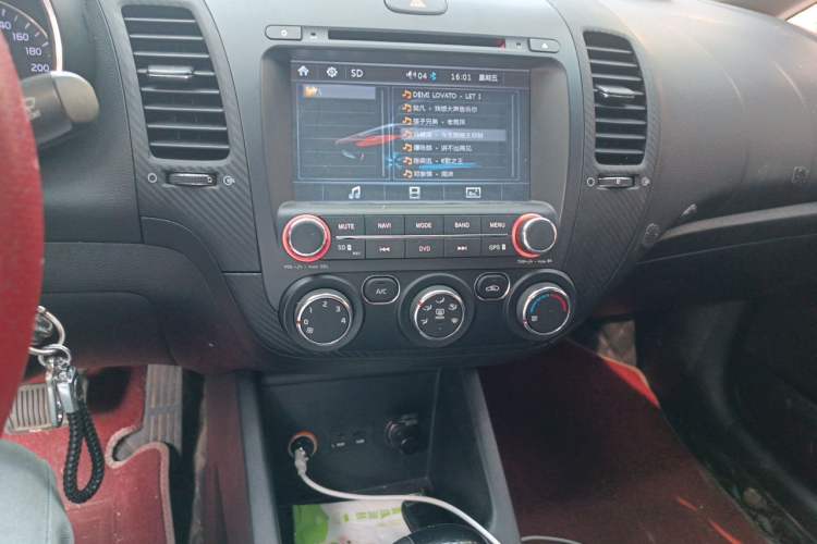 Used Kia K3 2013 1.6L Automatic GL Audio And AC Panel
