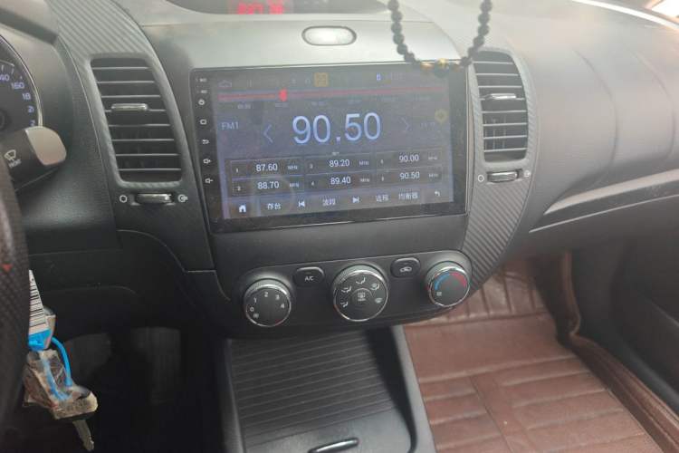 Used Kia K3 2013 1.6L Manual GLS Audio And AC Panel