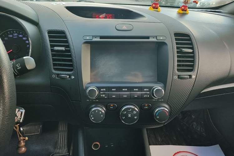 Used Kia K3 2013 1.6L Automatic GL Audio And AC Panel