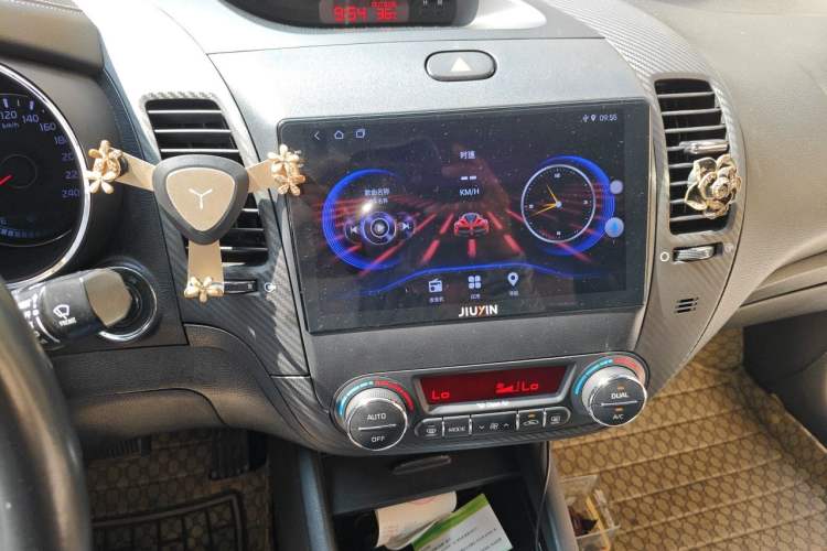 Used Kia K3 2013 1.6L Automatic Premium Audio And AC Panel