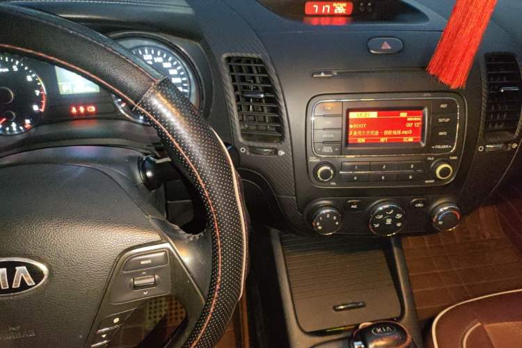 Used Kia K3 2013 1.6L Automatic GLS Audio And AC Panel