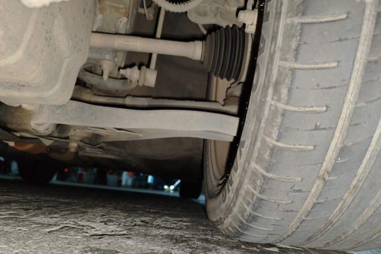 Used Kia K3 2013 1.6L Automatic GLS Chassis Front Left