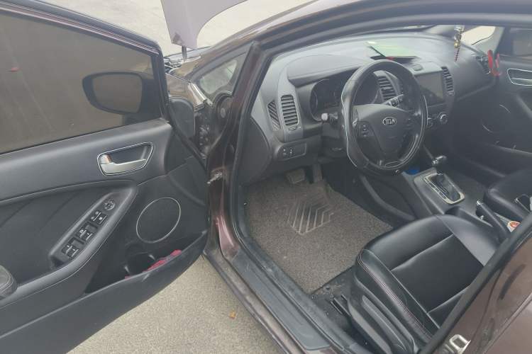 Used Kia K3 2013 1.6L Automatic GLS Driver Seat