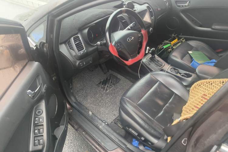 Used Kia K3 2013 1.6L Automatic GLS Driver Seat