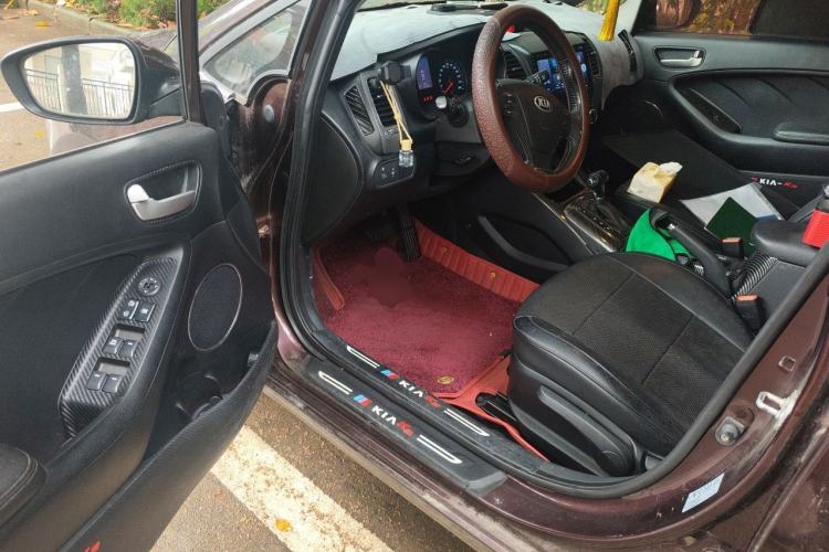 Used Kia K3 2013 1.6L Automatic GLS Driver Seat