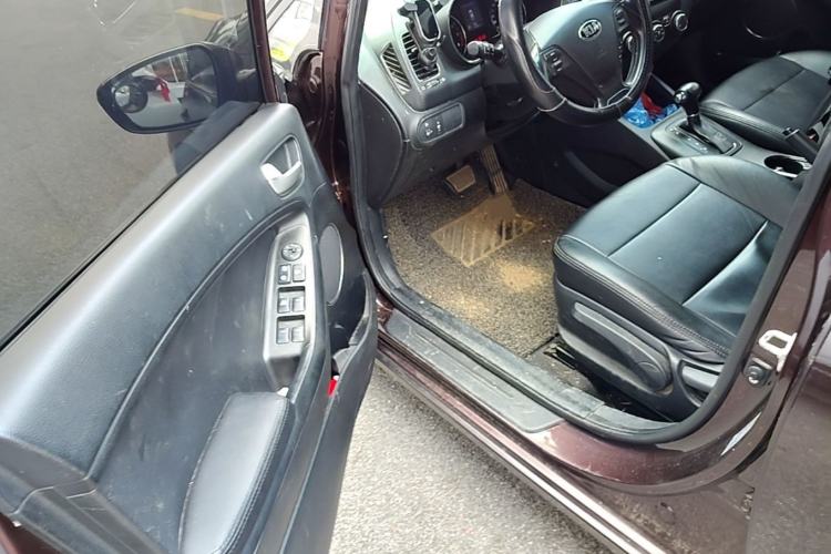 Used Kia K3 2013 1.6L Automatic GLS Driver Seat