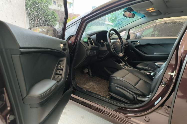 Used Kia K3 2013 1.6L Automatic DLX Driver Seat