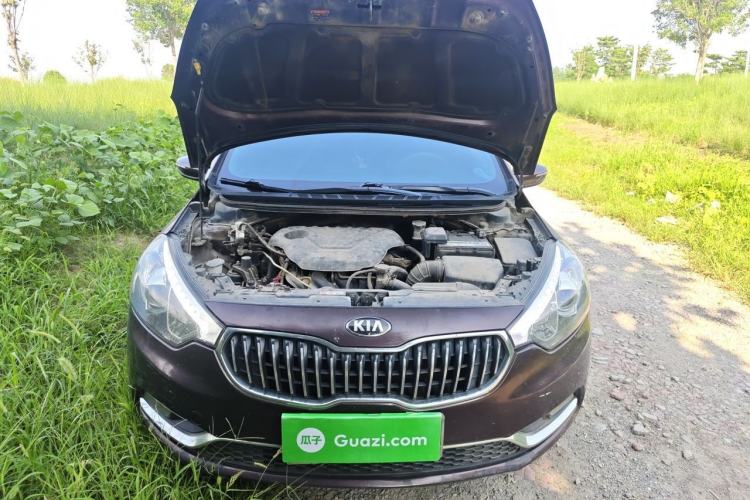 Used Kia K3 2013 1.6L Manual GLS Engine Bay