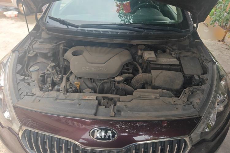 Used Kia K3 2013 1.6L Manual GLS Engine Bay