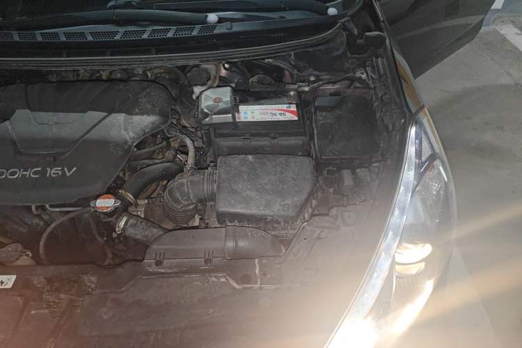 Used Kia K3 2013 1.6L Automatic GLS Engine Bay Left