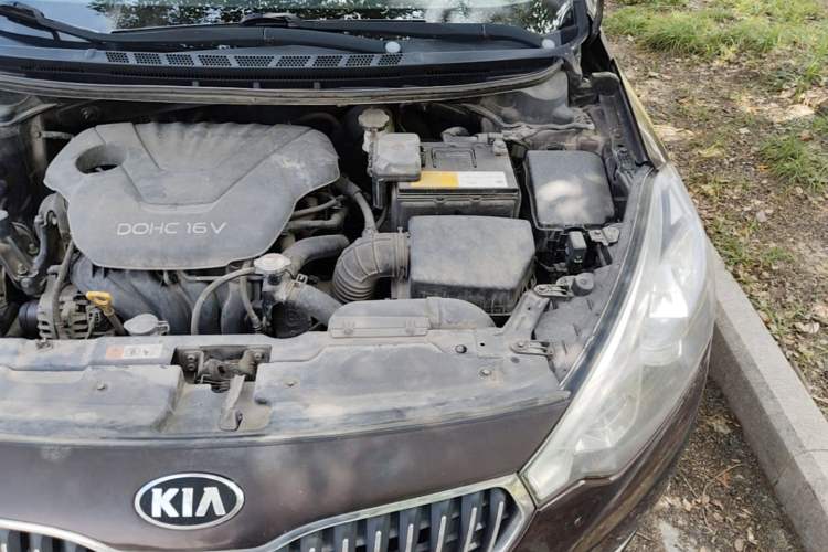 Used Kia K3 2013 1.6L Manual GLS Engine Bay Left