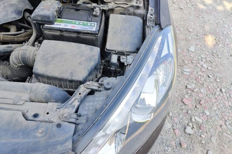 Used Kia K3 2013 1.6L Manual GLS Engine Bay Left