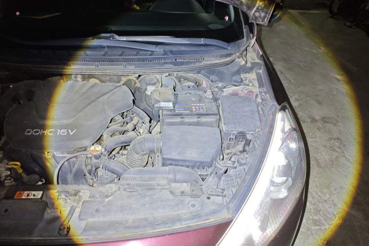 Used Kia K3 2013 1.6L Automatic GLS Engine Bay Left