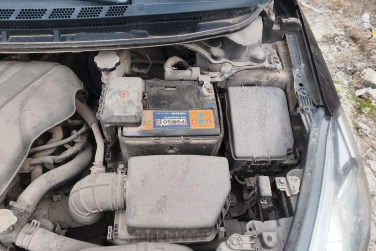 Used Kia K3 2013 1.6L Manual GLS Engine Bay Left