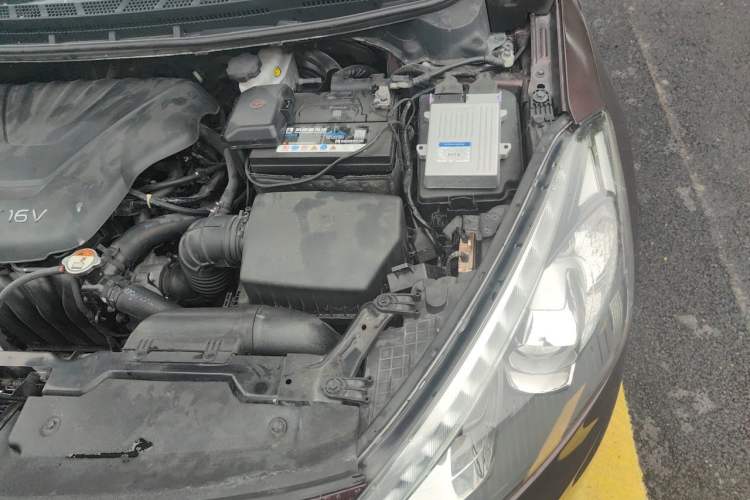 Used Kia K3 2013 1.6L Automatic GLS Engine Bay Left