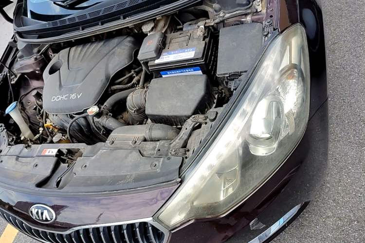 Used Kia K3 2013 1.6L Automatic GLS Engine Bay Left