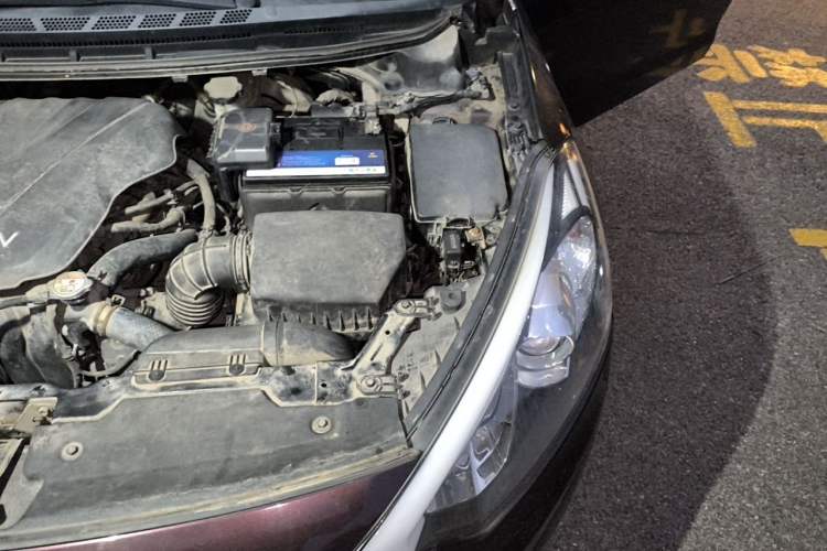 Used Kia K3 2013 1.6L Manual GL Engine Bay Left
