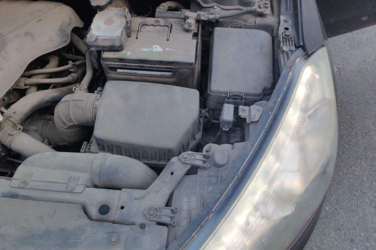 Used Kia K3 2013 1.6L Automatic GLS Engine Bay Left