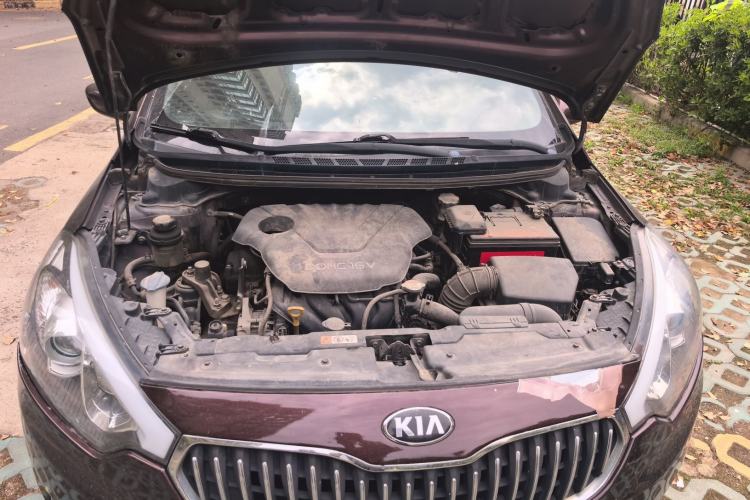 Used Kia K3 2013 1.6L Manual GL Engine Bay