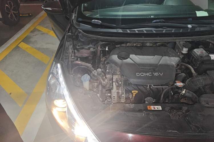 Used Kia K3 2013 1.6L Automatic GLS Engine Bay Right