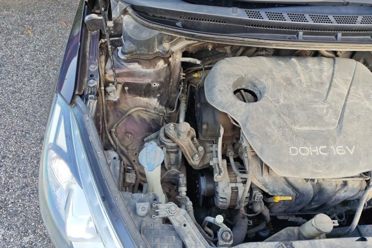 Used Kia K3 2013 1.6L Manual GLS Engine Bay Right