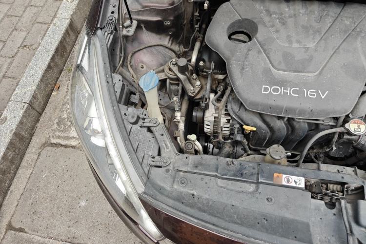 Used Kia K3 2013 1.6L Automatic GLS Engine Bay Right