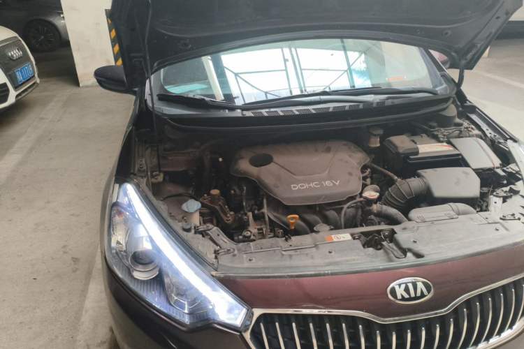 Used Kia K3 2013 1.6L Manual GLS Engine Bay Right