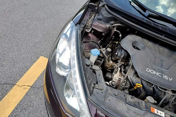 Used Kia K3 2013 1.6L Automatic GLS Engine Bay Right