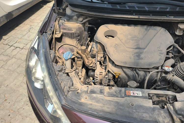 Used Kia K3 2013 1.6L Automatic GLS Engine Bay Right