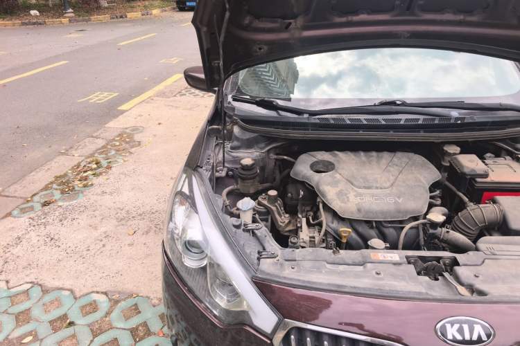 Used Kia K3 2013 1.6L Manual GL Engine Bay Right
