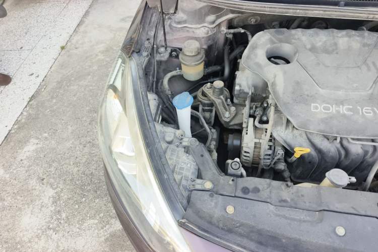 Used Kia K3 2013 1.6L Automatic GL Engine Bay Right
