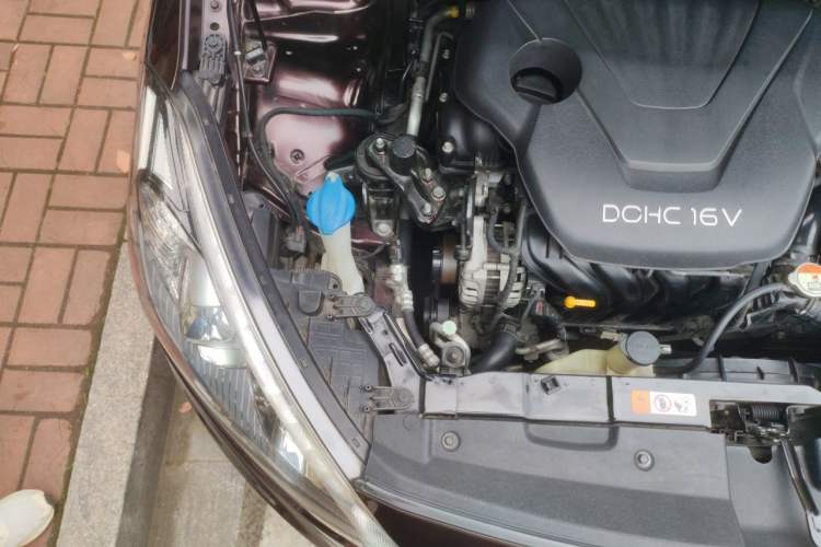 Used Kia K3 2013 1.6L Automatic GLS Engine Bay Right