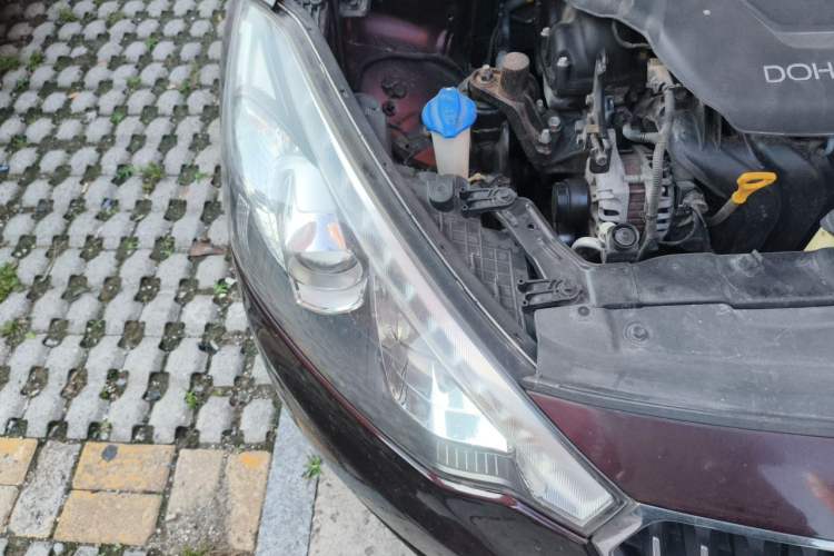 Used Kia K3 2013 1.6L Automatic GLS Engine Bay Right