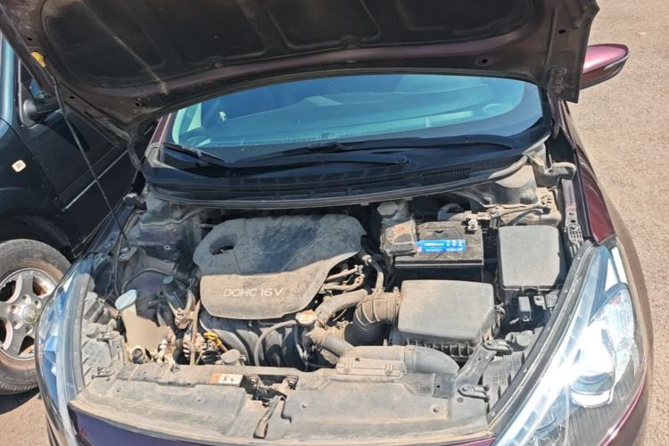 Used Kia K3 2013 1.6L Manual GLS Engine Bay