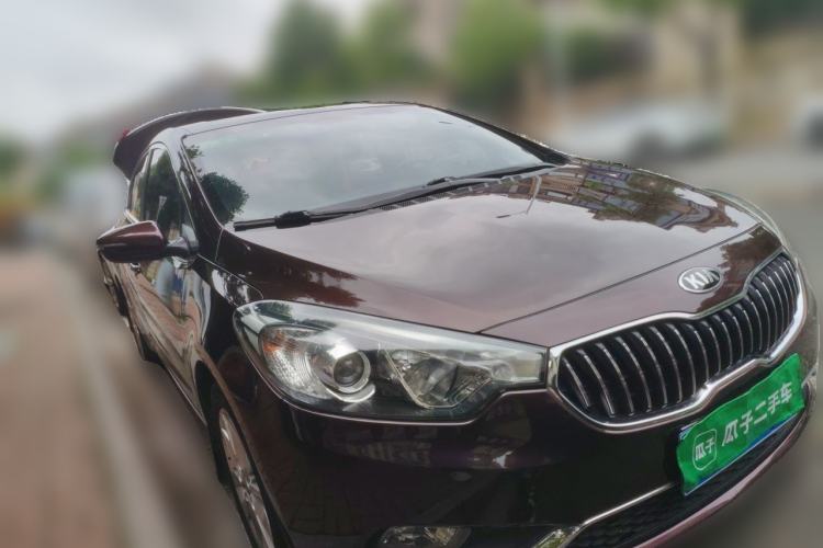 Used Kia K3 2013 1.6L Automatic GLS Front Right 45 Deg