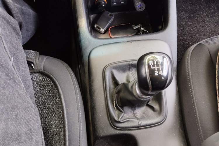 Used Kia K3 2013 1.6L Manual GLS Gear Lever