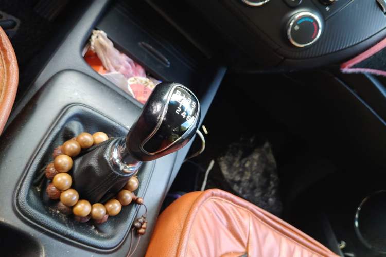 Used Kia K3 2013 1.6L Manual GLS Gear Lever