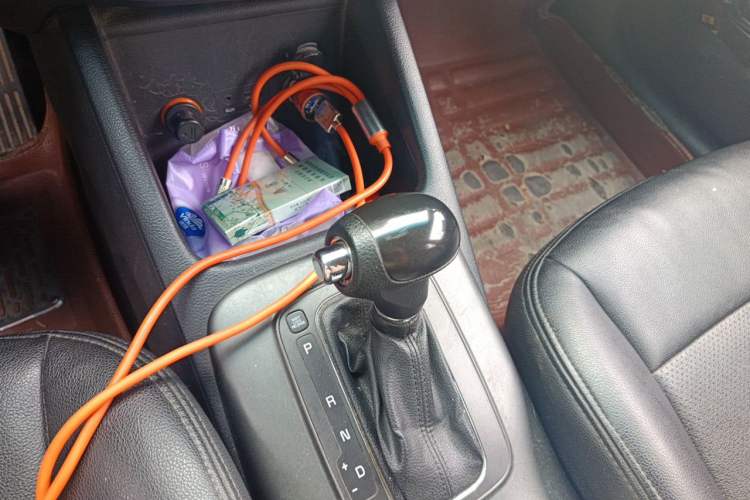 Used Kia K3 2013 1.6L Automatic GL Gear Lever