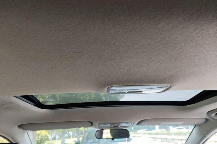 Used Kia K3 2013 1.6L Manual GLS Headliner
