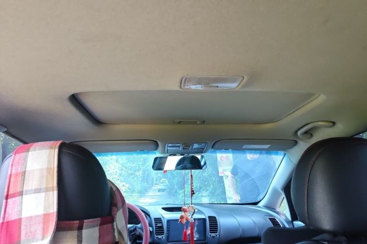 Used Kia K3 2013 1.6L Manual GLS Headliner