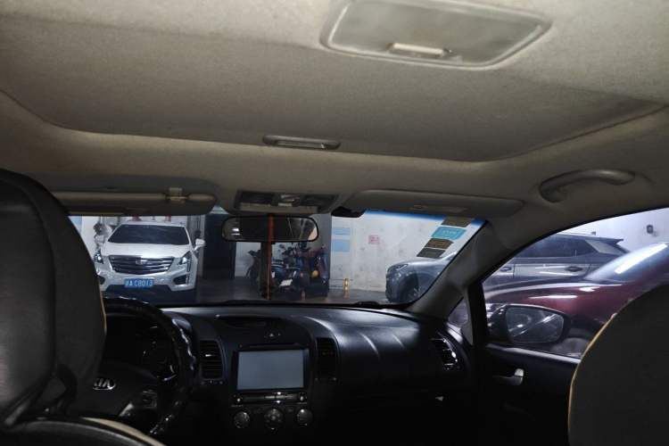 Used Kia K3 2013 1.6L Automatic DLX Headliner