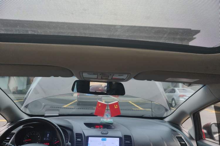 Used Kia K3 2013 1.6L Automatic GLS Headliner