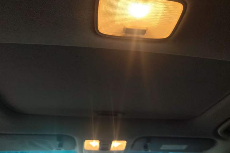 Used Kia K3 2013 1.6L Automatic GLS Headliner