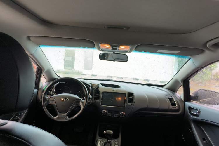 Used Kia K3 2013 1.6L Automatic DLX Headliner