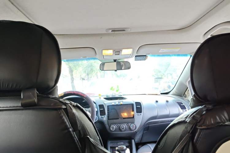 Used Kia K3 2013 1.6L Automatic GLS Headliner