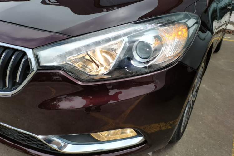 Used Kia K3 2013 1.6L Automatic Premium Left Front Headlight